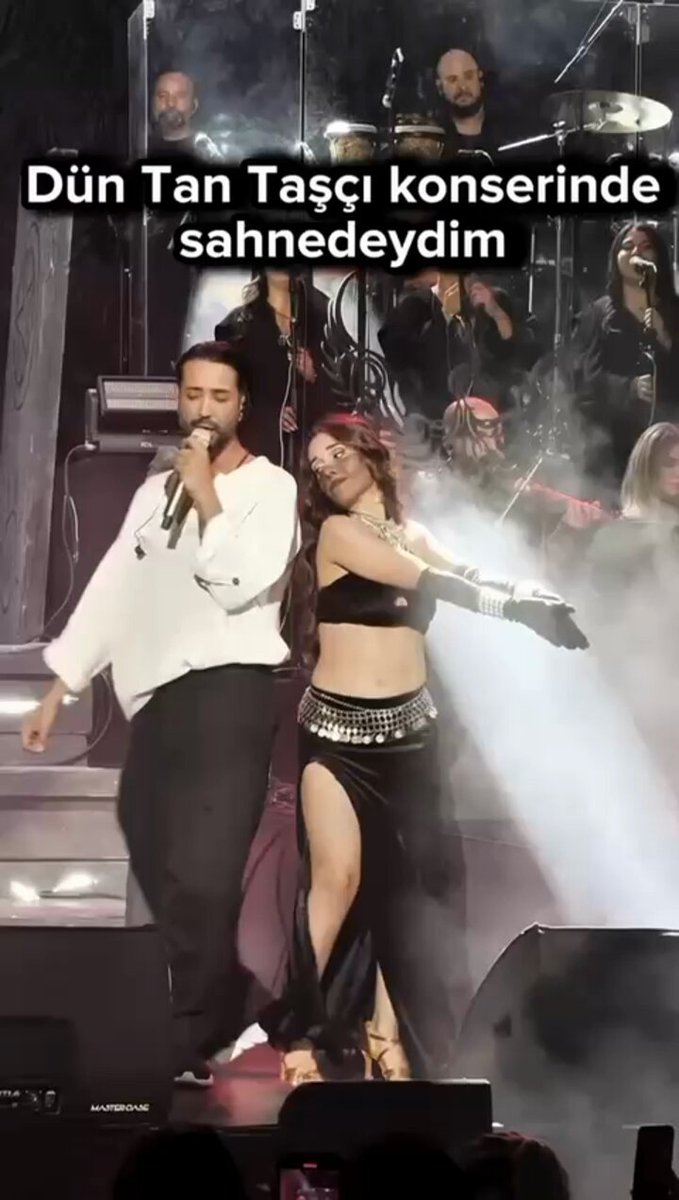 Tan Taşçı'nın dansçısı Evrim Öncül Ulu, sahnede ve köyde geçen iki farklı gününü paylaştı.