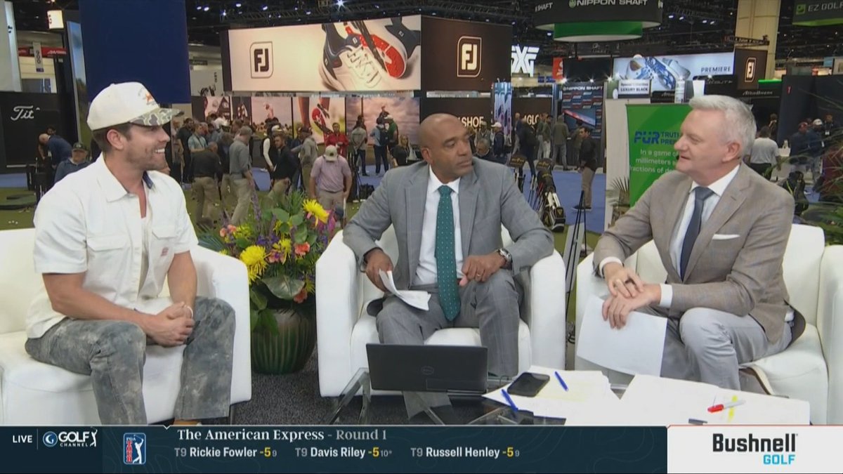 Country music star Dustin Lynch is one of us in his element at the PGA Show. 🫡 Golf Channel | PGA Golf Shows