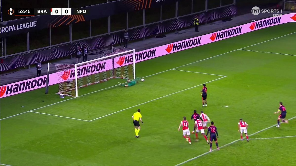 Gibbs White sees his penalty saved by Horníček 🧤 📺 TNT Sports &amp; discovery+ UK