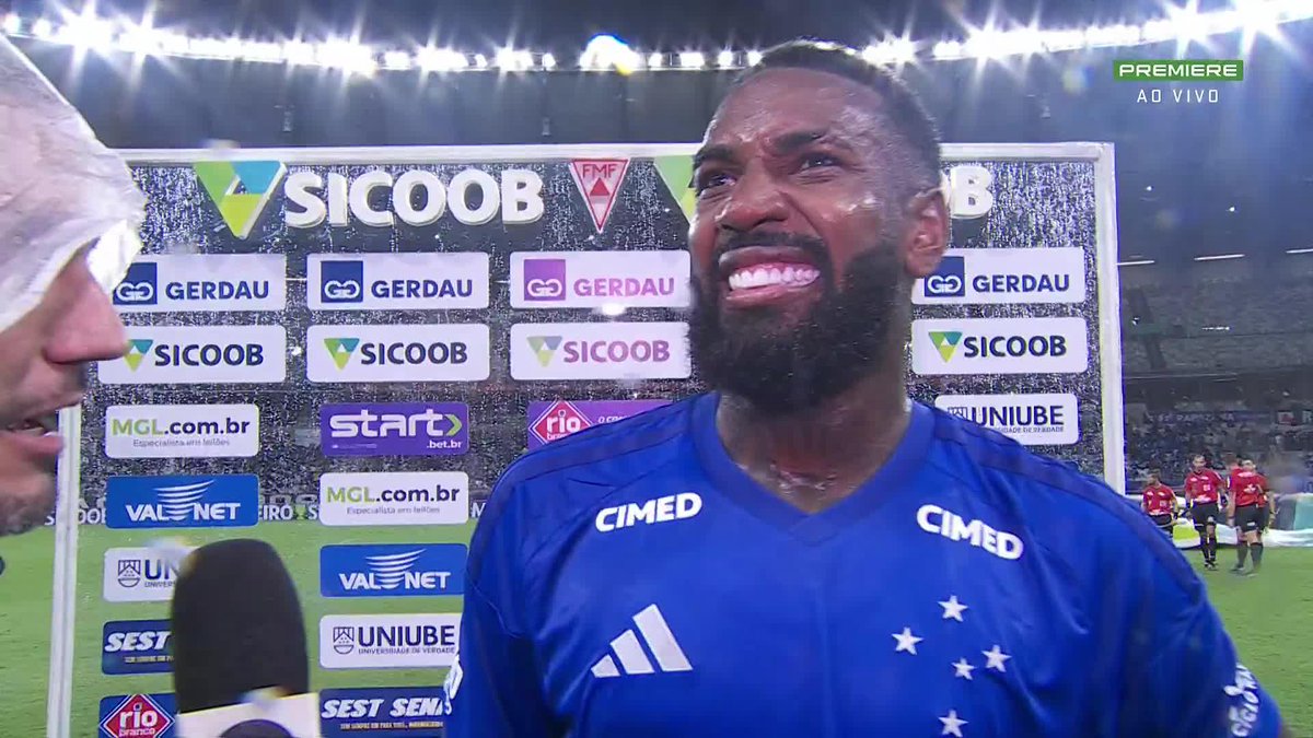 Aura de bagre com essa camisa azul