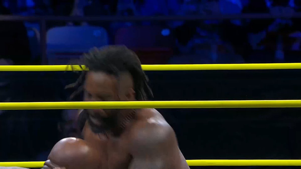 .MOOSE™️ is pushing through the pain to take it to PRYME Alexander! #TNAiMPACT