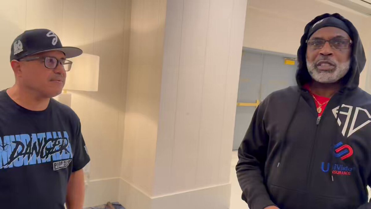 “The fight will happen, it will happen this year.” Robert Garcia &amp; Bozy Ennis shake hands and agree to make a fight happen between Jaron Ennis &amp; Vergil Ortiz Jr, just two days ahead of taking opposite corners in Ray Muratalla &amp; Andy Cruz’s IBF lightweight title fight. #Boxing