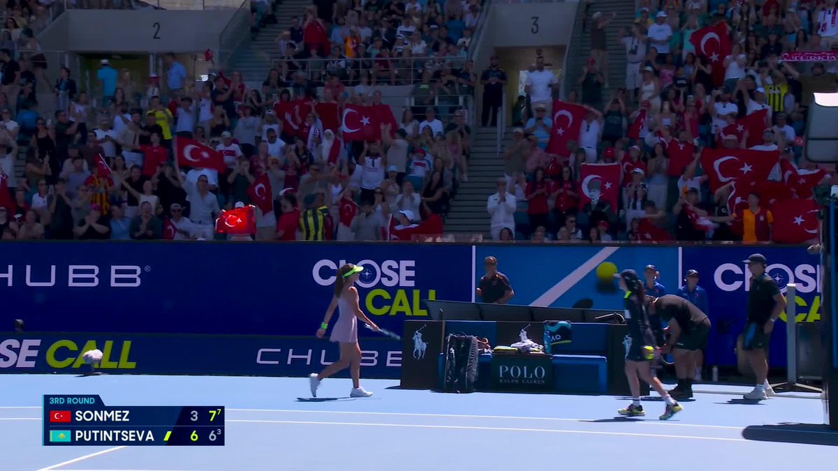 Listen to the noise from the crowd as Zeynep Sonmez wins the 2nd set against Putintseva at the Australian Open. The crowd heard round the world. 🇹🇷❤️