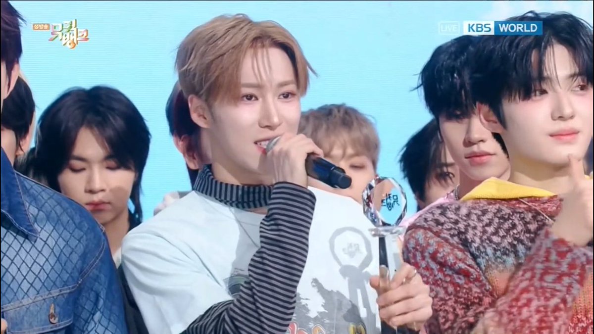 ๐ ALPHA DRIVE ONE takes 1st place on Music Bank today with โFREAK ALARMโ! Their 2nd win overall โ and first on a public broadcast music show! Huge congrats! ๐ #ALPHADRIVEONE2ndWin #FREAKALARM2ndWin #FREAK_ALARM2ndWin #ALPHADRIVEONE #ALD1 #์ํ๋๋ผ์ด๋ธ์ (260123)