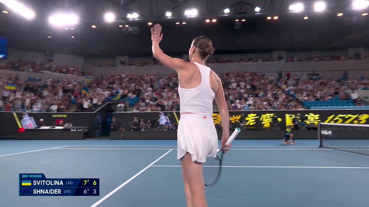 Sealed with a kiss 😙 Svitolina defeats Shnaider 7-6 [4] 6-3 for her eighth successive win to make the fourth round. Wide World of Sports • ESPN • TNT Sports • WOWOWテニス • #AO26