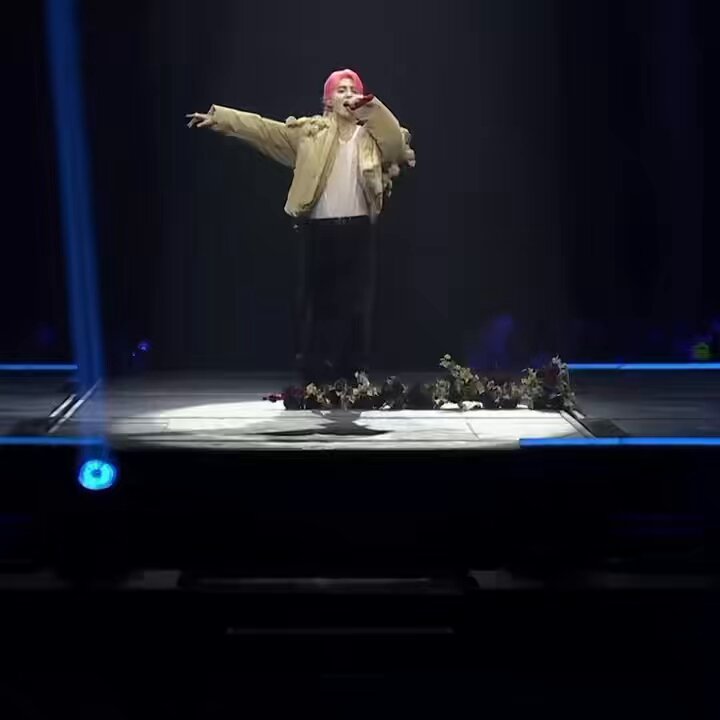 SCOUPS SINGING 'ME' LIVE FOR THE FIRST TIME 😭😭😭😭😭😭😭😭😭😭 WE FINALLY GOT ME PERFORMANCE FOR THE FIRST TIME AND IM CRYING 😭😭😭😭
