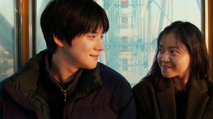 coming of age romance with doomed energy written all over it.. IM INTERESTED!