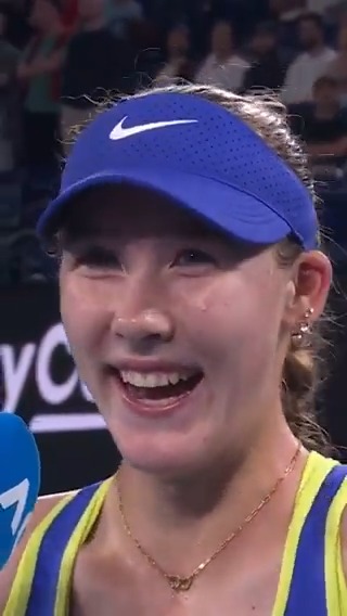 Mirra Andreeva took the time to thanks herself once again 😂 #AusOpen