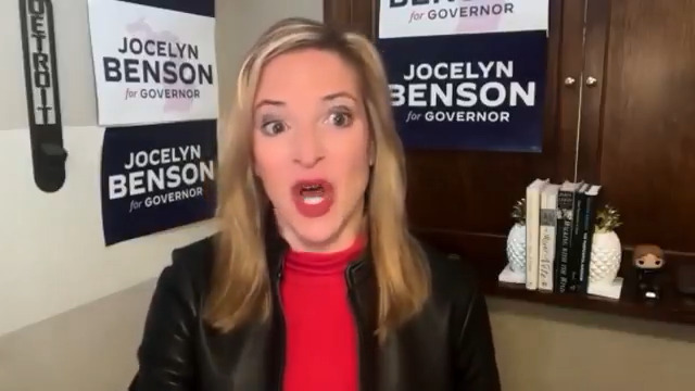 During a softball interview by Sinclair's NBC 25/Fox 66 yesterday, Jocelyn Benson appears to be scrolling through and reading a scripted answer: