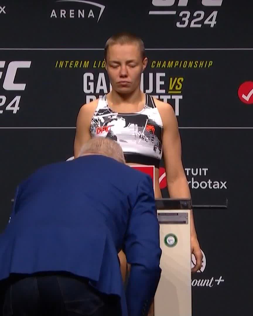 All ready for tomorrow! 💥 @RoseNamajunas weighs in at 125.5lbs! [ #UFC324 | TOMORROW | 9pmET on @ParamountPlus ]