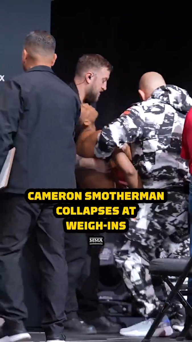 SCARY moment as Cameron Smotherman collapses after making weight for his #UFC324 matchup. 🙏