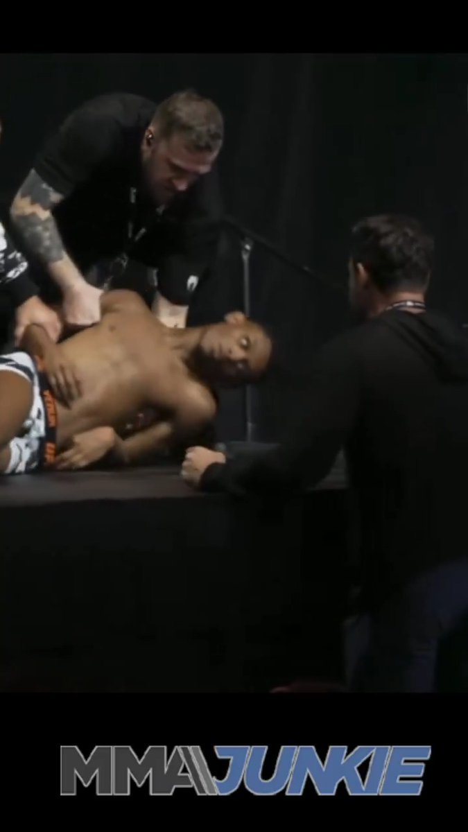 #UFC324 prelim fighter Cameron Smotherman took a terrifying fall after stepping off the scale at weigh-is. He was carried off stage and immediately taken to hospital. 🙏