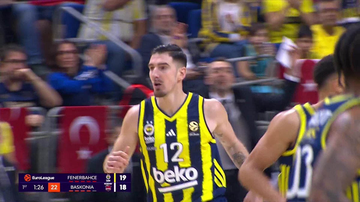 Nando De Colo, çok klas…