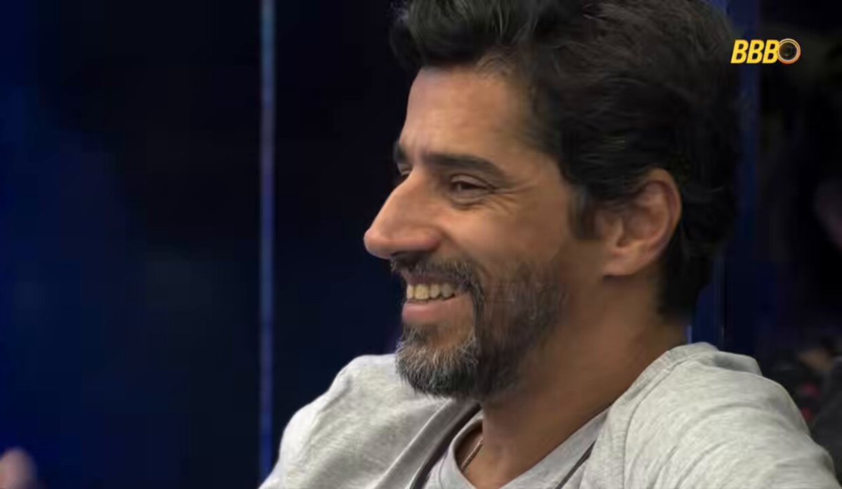 cowboy: ela (ana paula) só quer pescar o jogo da gente ana paula: UAI cowboy: ela n pergunta “como ce ta” ela pergunta “como tá o seu jogo” KKKKKKKKKKKKK #BBB26