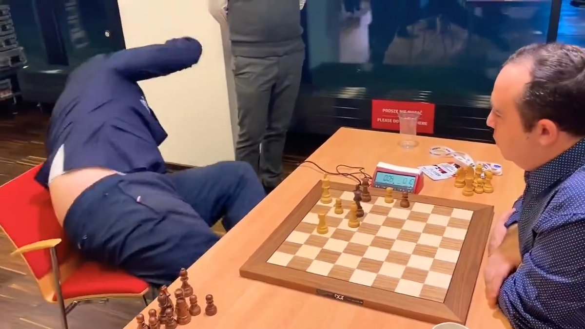 They said chess was safe… 😅