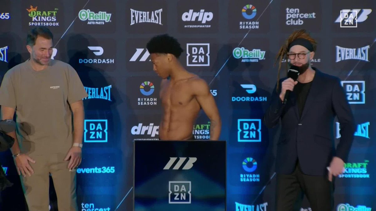 Zaquin Moses weighs in at 132.8! #MuratallaCruz | Jan 24 | Live on DAZN