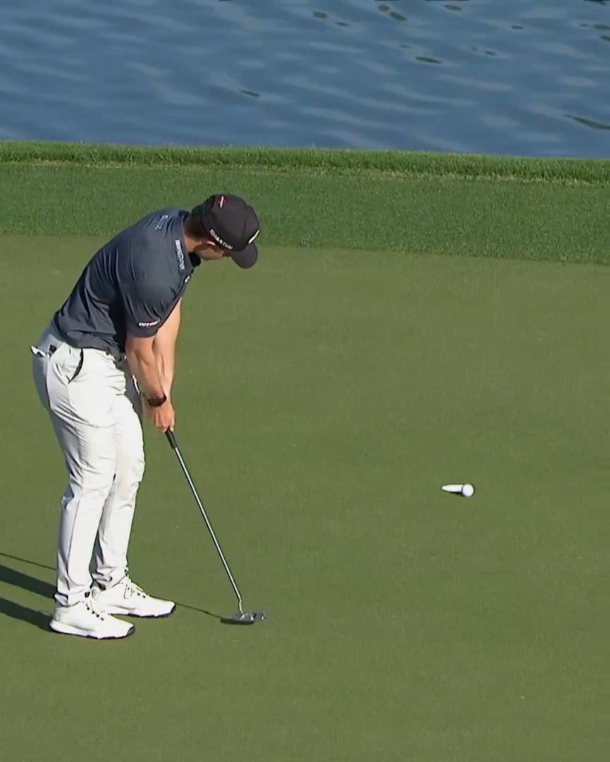 Saying screw college and ripping a 60 in your first PGA event 18 year old Blades Brown is a fuckin DAWG