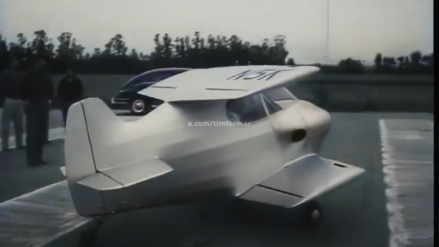 The Stits SA-2A Sky Baby was the world's smallest piloted biplane with a 7ft wingspan and 85hp engine. The landing procedure uses 125mph entry patterns, with 80mph on final approach, and 55mph touchdown speeds. First flown on May '52 and retired on Oct '52 after 52 flight hrs.👀