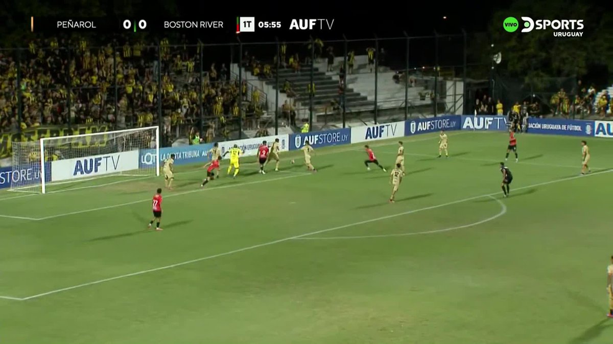 LEANDRO DÍAZ SALVÓ A PEÑAROL ¡CON LA CARA! #CopaDeLaLigaAUFEnDSPORTS