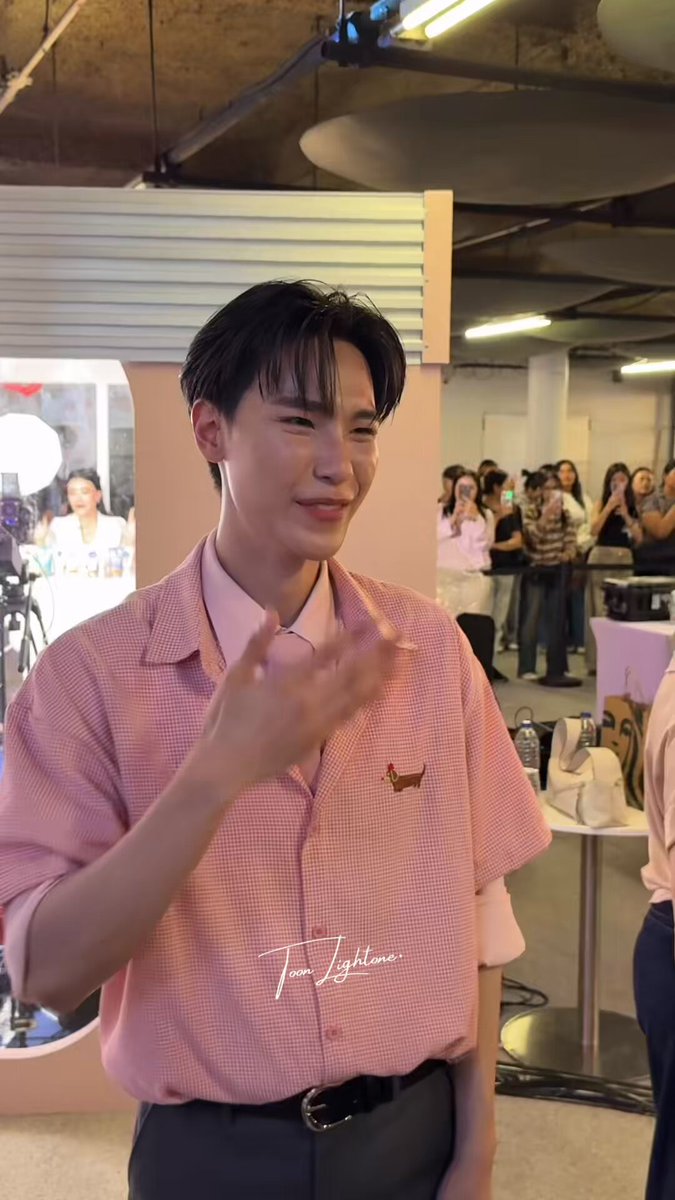 ไอแอมโพก้าซังงงง น่ารักมาก 😂❤️ JUNIOR WITH VASELINE POPUP #VaselineRadiantxJunior #junniorrs คุณทิมพัสดุตกค้าง 😈 (จัมโบ้gmm) P'Tim 🚨