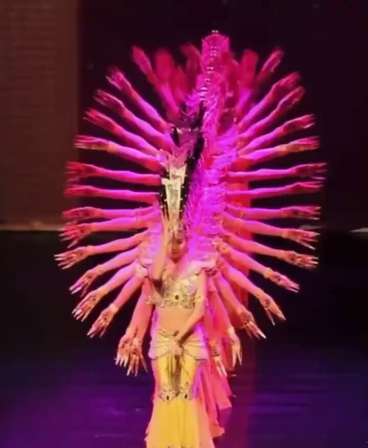 Dance of a ‘thousand hands’