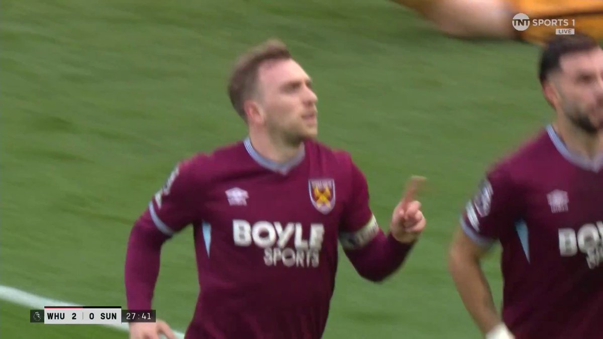 Jarrod Bowen doubles West Ham's advantage from 12 yards 🎯 📺 TNT Sports &amp; discovery+ UK