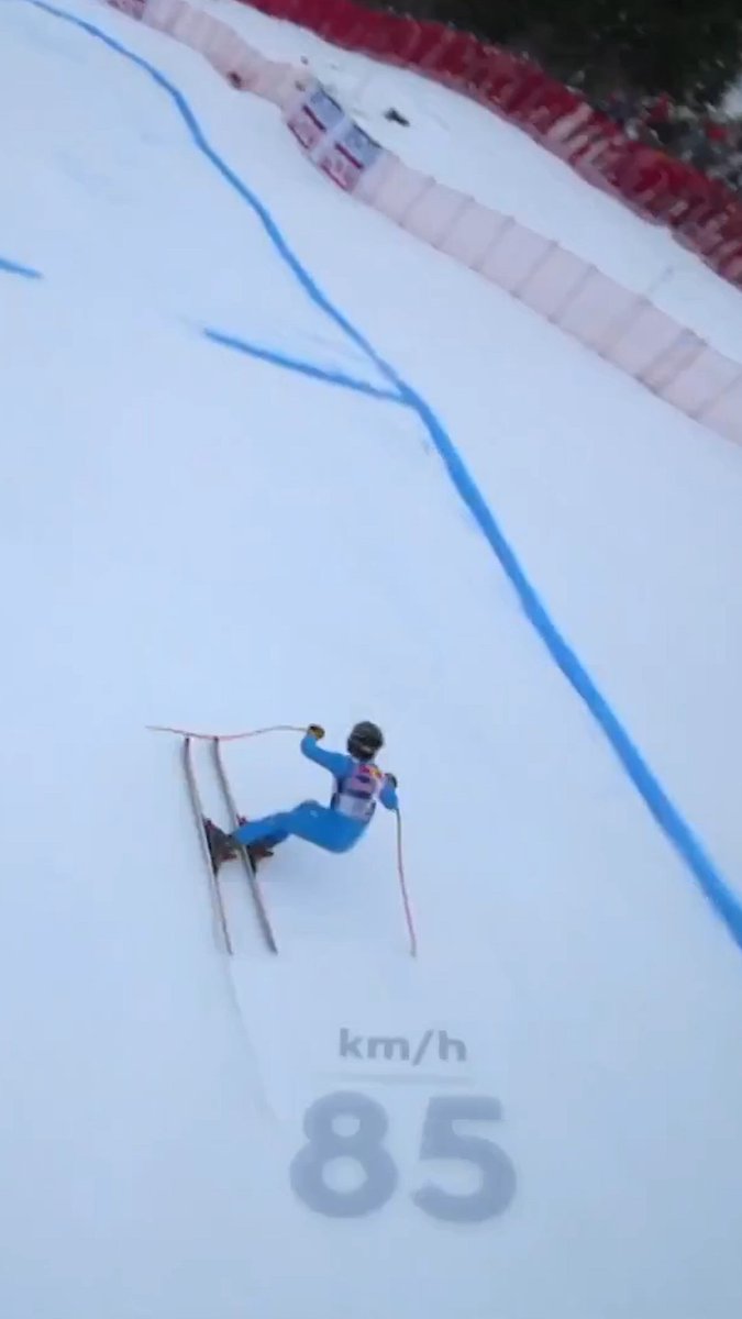 Giovanni Franzoni takes victory at the Kitzbühel Downhill with this incredible run! 👏