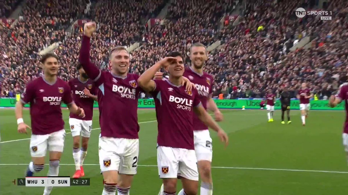 That is outstanding 🚀 Mateus Fernandes fires home West Ham's third goal before half-time 🔥 📺 TNT Sports &amp; discovery+ UK
