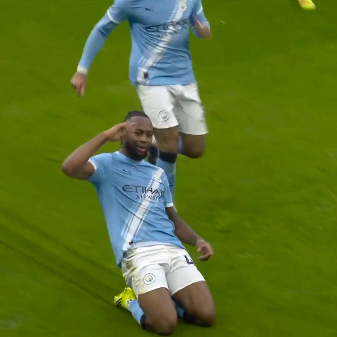 Antoine Semenyo scores his first Premier League goal for Man City as they go up 2-0 on Wolves. 🙌