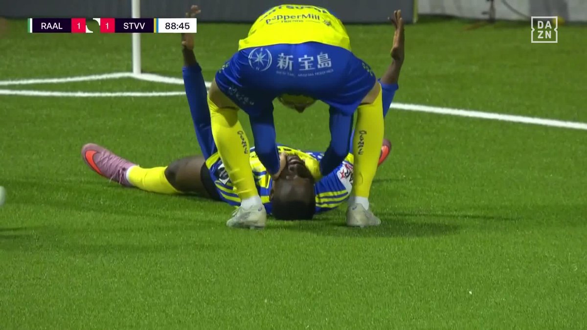 神アシスト、そして衝撃デビュー弾⚡️ 🇸🇳ディウフ チーム加入後初出場から なんと僅か1分で逆転ゴール！ 🇯🇵後藤啓介の縦パスに抜け出して 鮮やかな決勝弾を叩き込む🔥 🇧🇪ベルギーリーグ第22節 🆚ラ・ルヴィエール×シント=トロイデン 📺DAZN ライブ配信中 #だったらDAZN