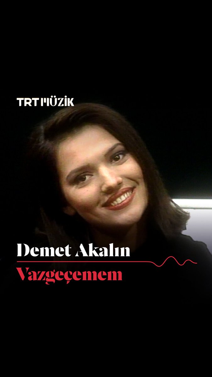 Henüz 22 yaşındayken MFÖ'nün "Müzikli Hatıralar" programına katılan Demet Akalın, "Vazgeçemem" adlı şarkıyı söylüyor. 🥰 📌 Sanatçı, bu görüntülerden iki sene sonra 1996 yılında, ilk albümünü yayınladı.