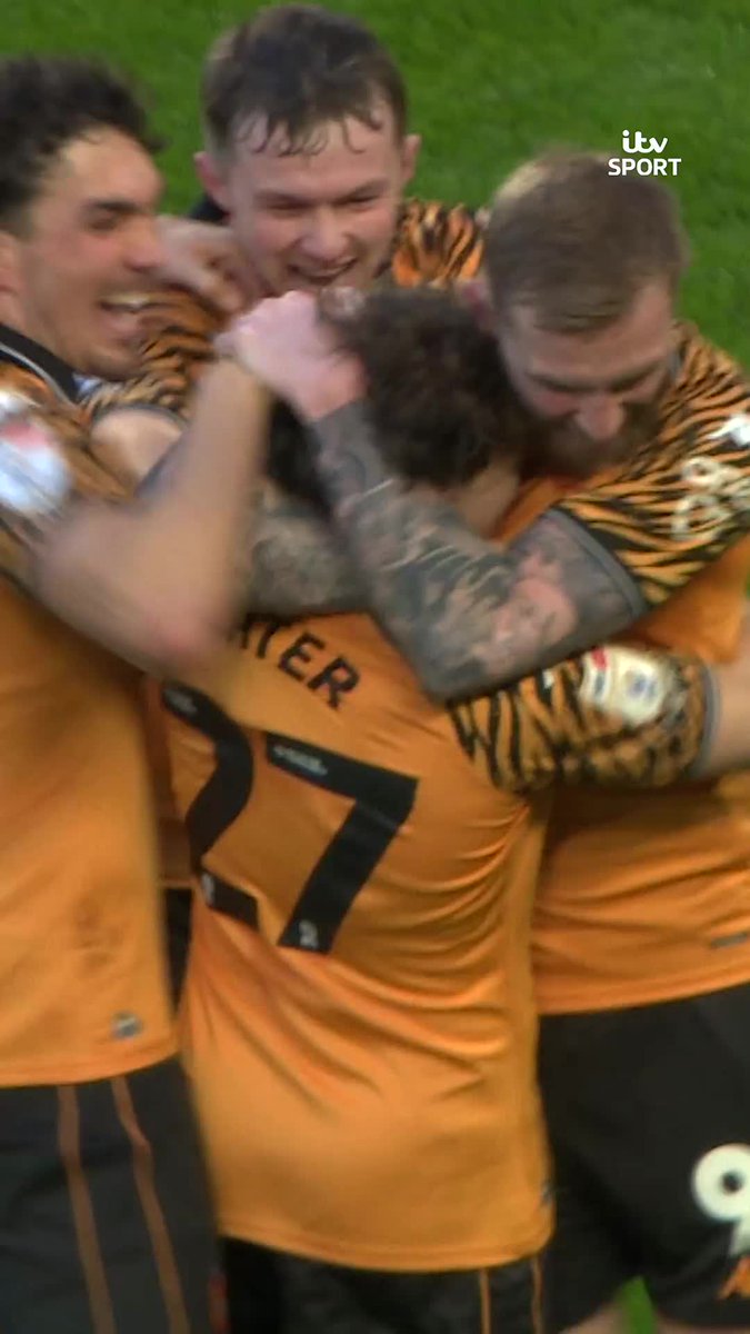 Ooft. This Regan Slater banger for Hull. Rocket 🚀