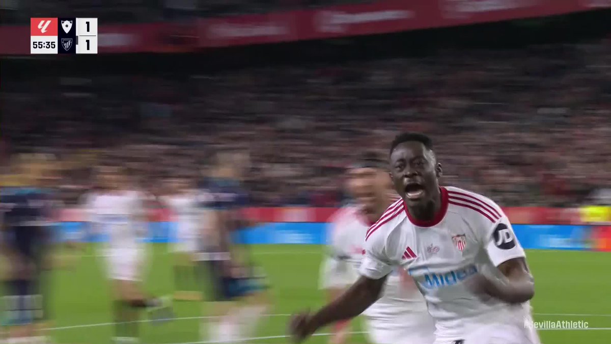 AKOR ADAMS!!!! 🇳🇬 The Nigerian striker stays ice-cold from the penalty spot and bags his sixth goal of the LaLiga season SEV 2-1 ATH | 56’