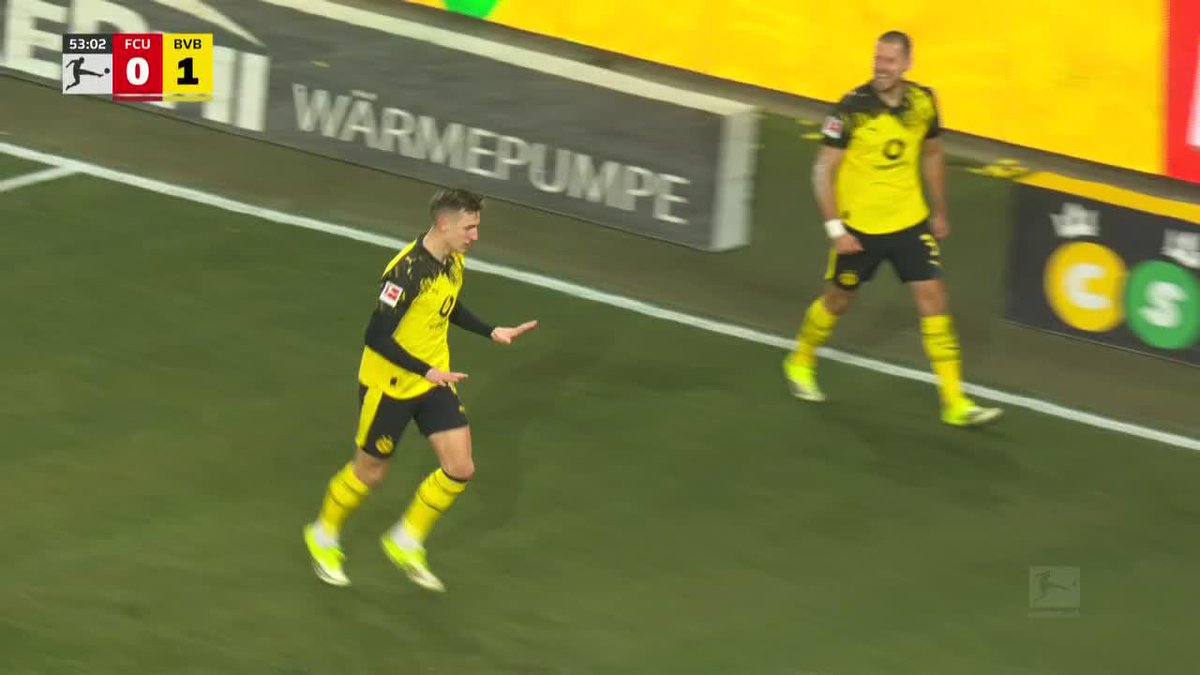 Nico Schlotterbeck gives Dortmund the lead 2-0 👏