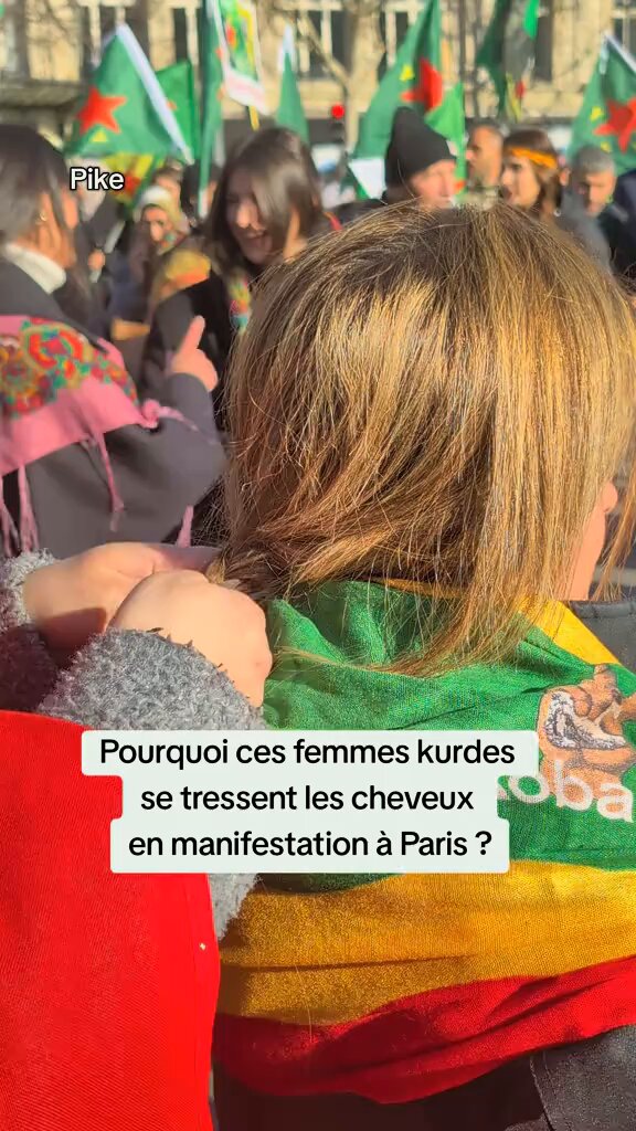 🚨 🇫🇷 ALERTE INFO : À Paris, la diaspora kurde manifeste pour alerter sur la situation actuelle en Syrie. Dans le nord et le nord-est du pays, les zones kurdes restent sous forte tension, entre instabilité sécuritaire et pressions militaires. (Pike) Un ❤️ si tu soutiens leur combat contre Daesh ‼️