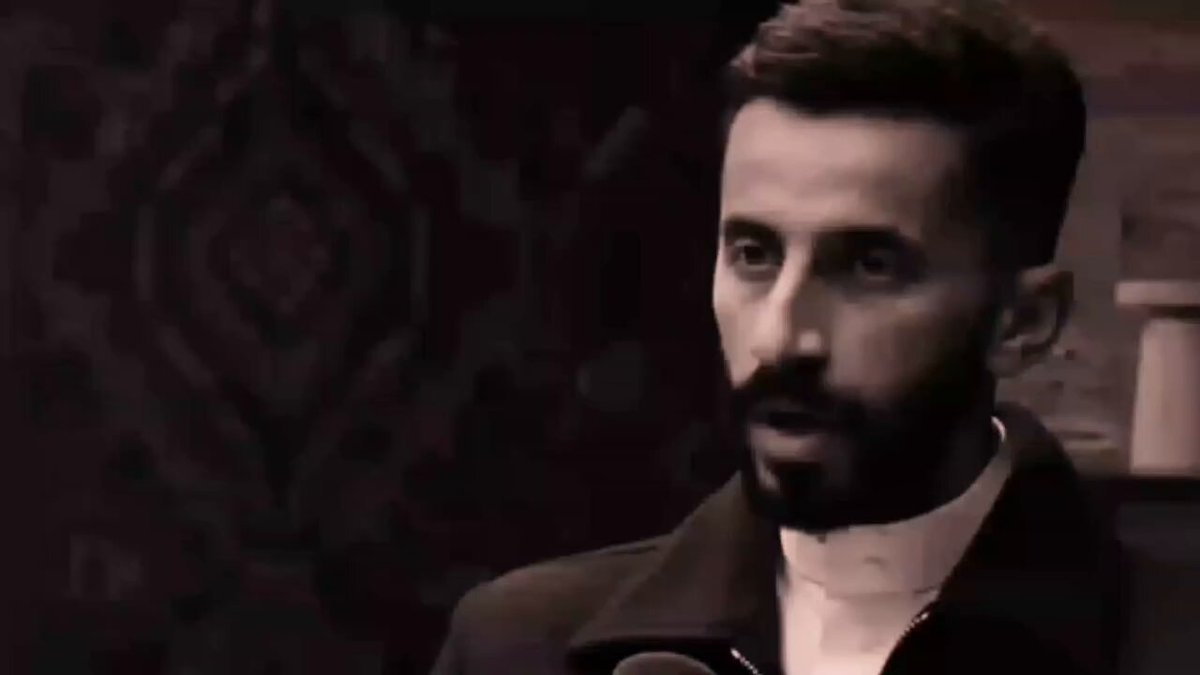 - 💘 طبعا الاوغاد الرمم مايدرون ايش قاعده تقول !