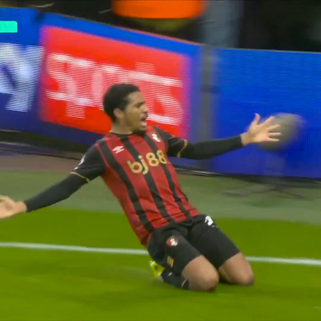 BOURNEMOUTH DEFEAT LIVERPOOL IN THE FINAL MOMENTS. AMINE ADLI GETS THE WINNER WITH THE LAST KICK OF THE GAME. 😱