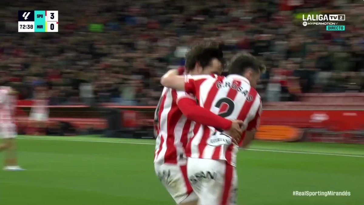 Nacido en Gijón, el alma en el balón. Guille Rosas en El Molinón.