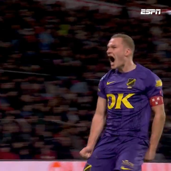 Binnen twee minuten draait NAC de wedstrijd helemaal om!🤯 #psvnac