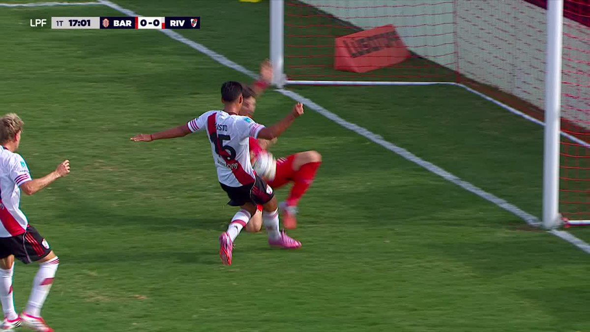 ⚠️🇦🇷 TODO RIVER PIDIÓ PENAL VS BARRACAS.