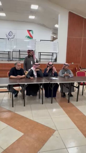 الاخ حسين الميل والاخ الجدّيد يُعلنون نتائج انتخابات نقابة شركة نفط الكويت تاريخ ٢١/١ الساعه ٢مساءاً هذي اختيارات الجمعيه العموميه ١٠ نهج و٩الرؤيه اي نتيجه غير هالنتيجه المفروض تطلع بحكم قضائي عبر قضيه مُسجّله الجمعيه العمومية سيّدة قراراتها انور الشخص رقم١٩ #القطاع_النفطي