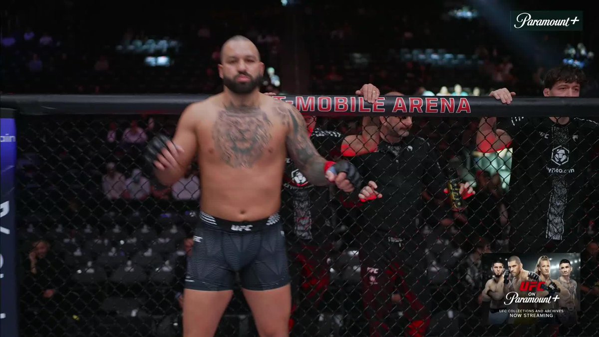 Former Fresno State Football star Josh Hokit OUT HERE competing in #UFC324 📺 Paramount+