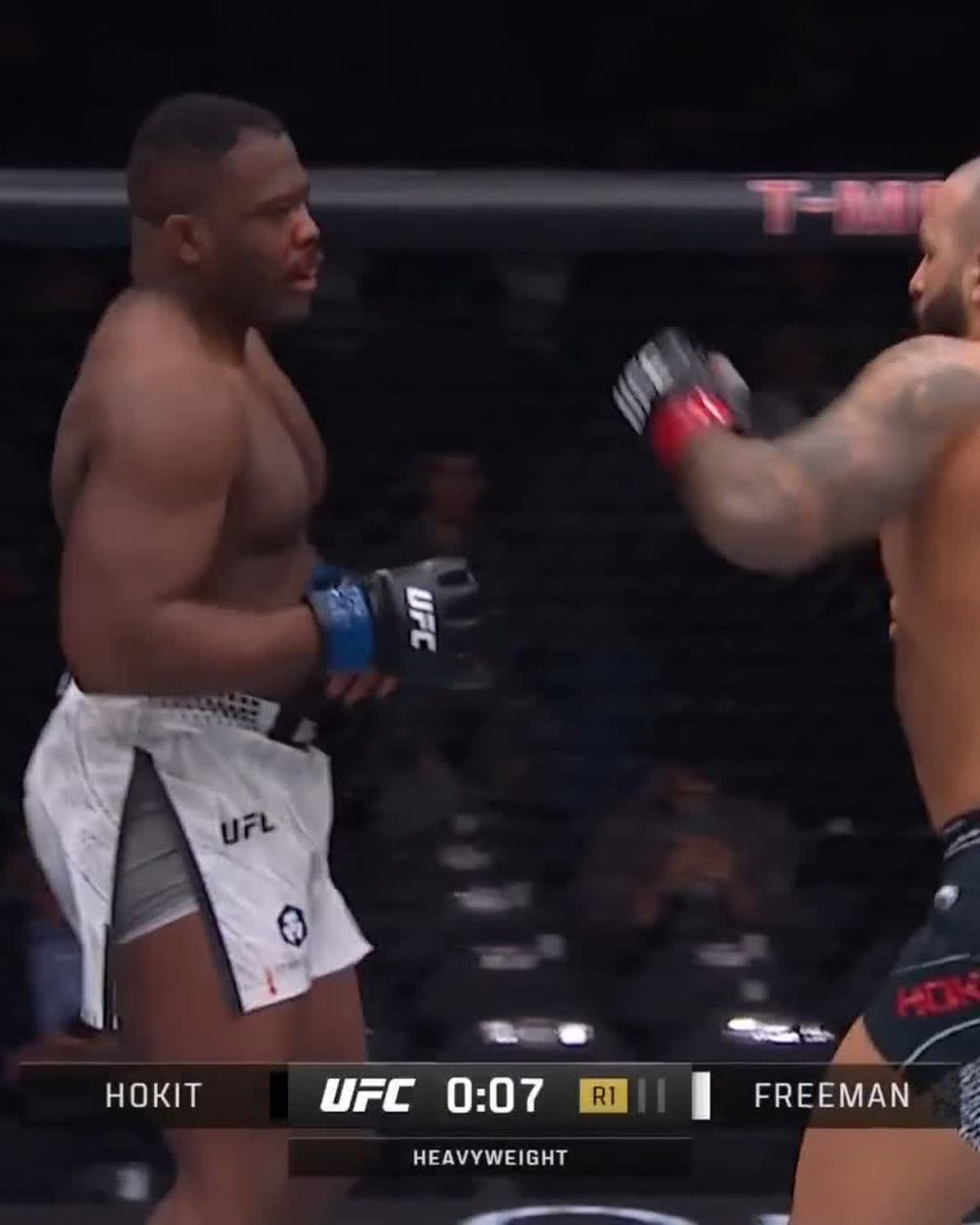 RIGHT AT THE BELL 🔔 The Incredible Hok gets the stoppage at the end of the first round! [ #UFC324 | LIVE NOW on @ParamountPlus ]