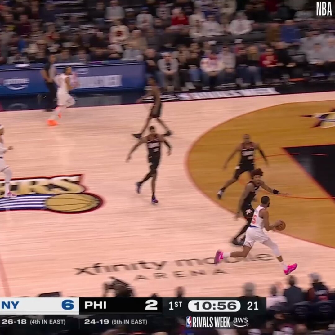 Mikal Bridges tonight: 3-16 FGM (18.8%) 1-9 3PM (11.1%) 29 Minutes First player in NBA history to put up these numbers in under 30 minutes 🔥