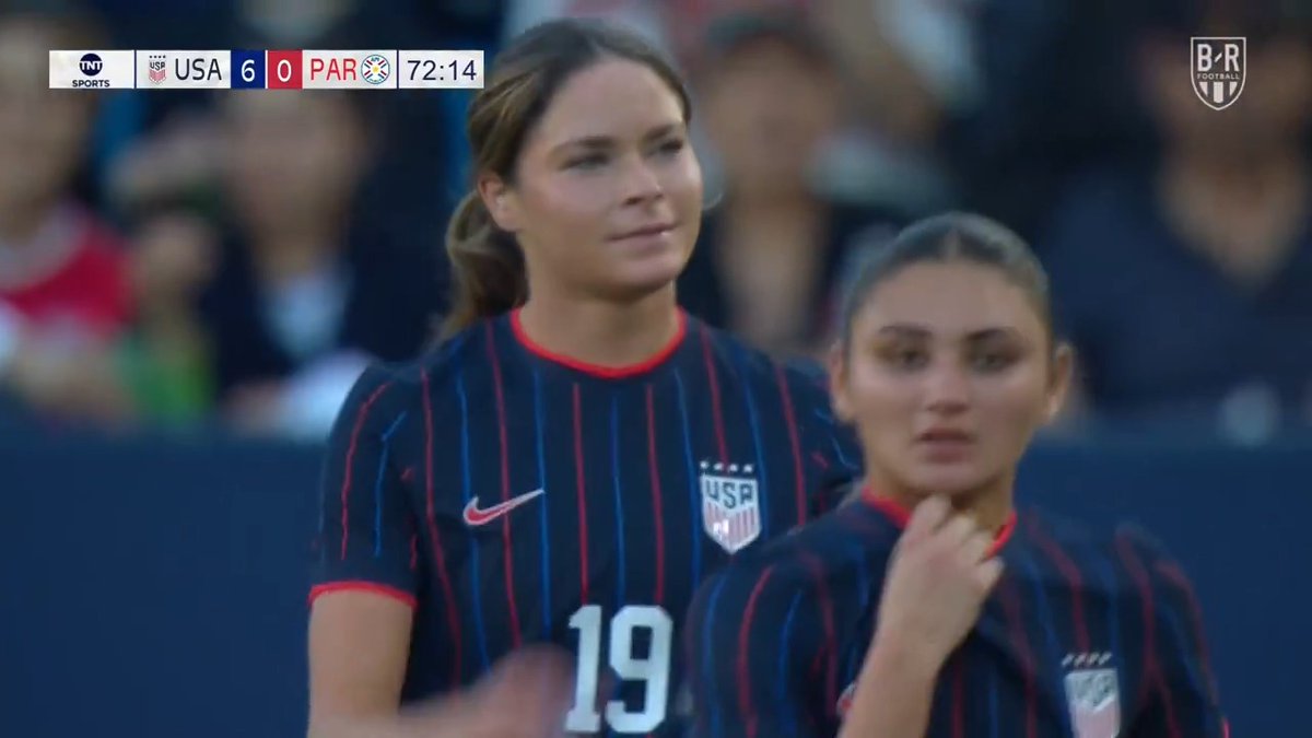 Emma Sears makes it 6-0 and the USWNT are cruisin' 😮💨