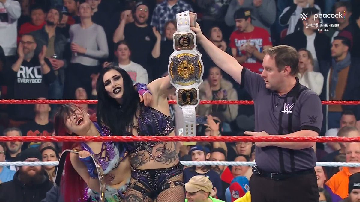 AND STILL your WWE Women's Tag Team Champions... 👏