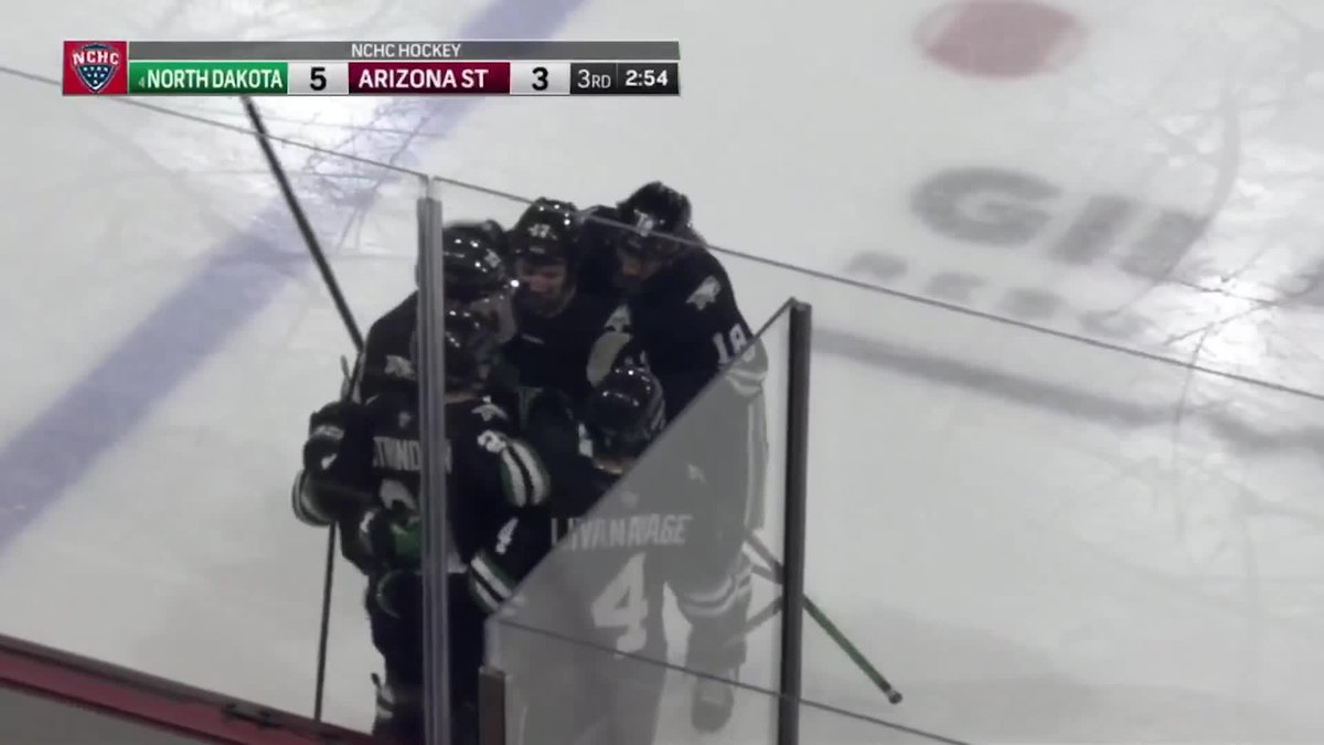 Strinden sticks a fork in them! #UNDproud | #LGH