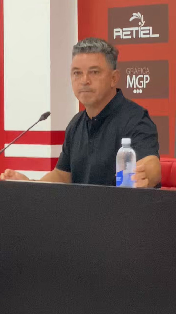 #RIVER | Aunque ya es un asunto cerrado, Marcelo Gallardo respondió una pregunta de Paulo Filippini sobre el interés que hubo por Sebastián Villa. Por si quedan alguna duda, no desmintió la existencia. Hubo negociaciones, pero el colombiano no estuvo cerca de llegar.
