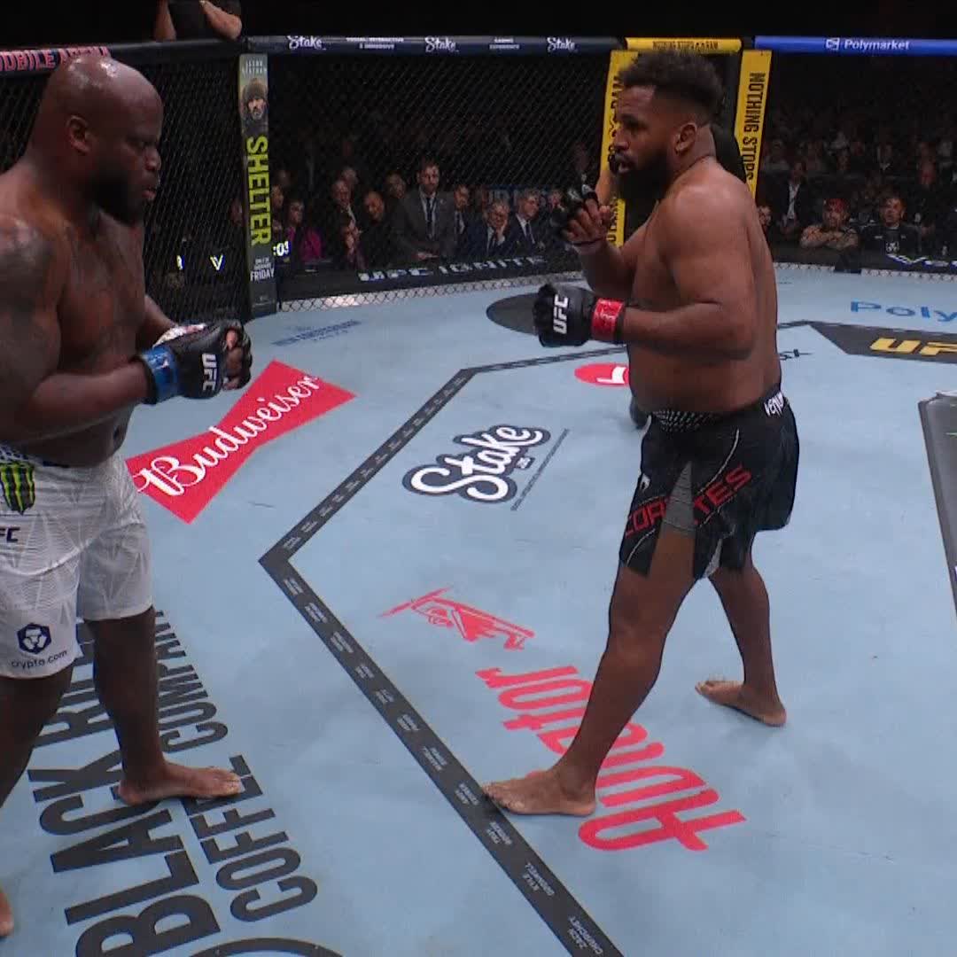 🫣 Repetición del nocaut en cámara lenta 💢 En vivo por Paramount+ Deportes | #UFC324