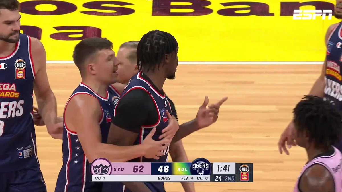 Tim Soares and Zylan Cheatham each received a technical for this play. Watch live on ESPN & 10 📺